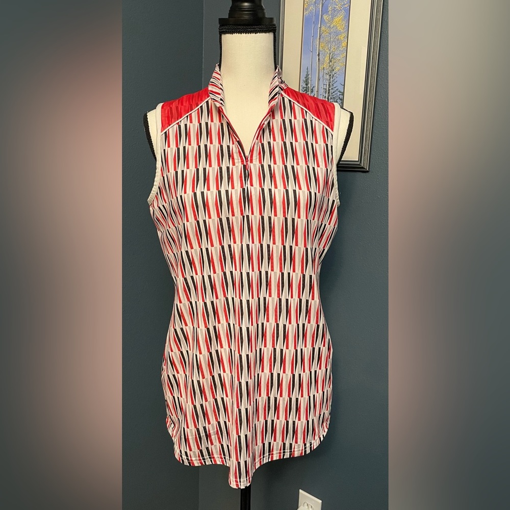 Bette & Court Sleeveless Golf Shirt, Size Medium EUC